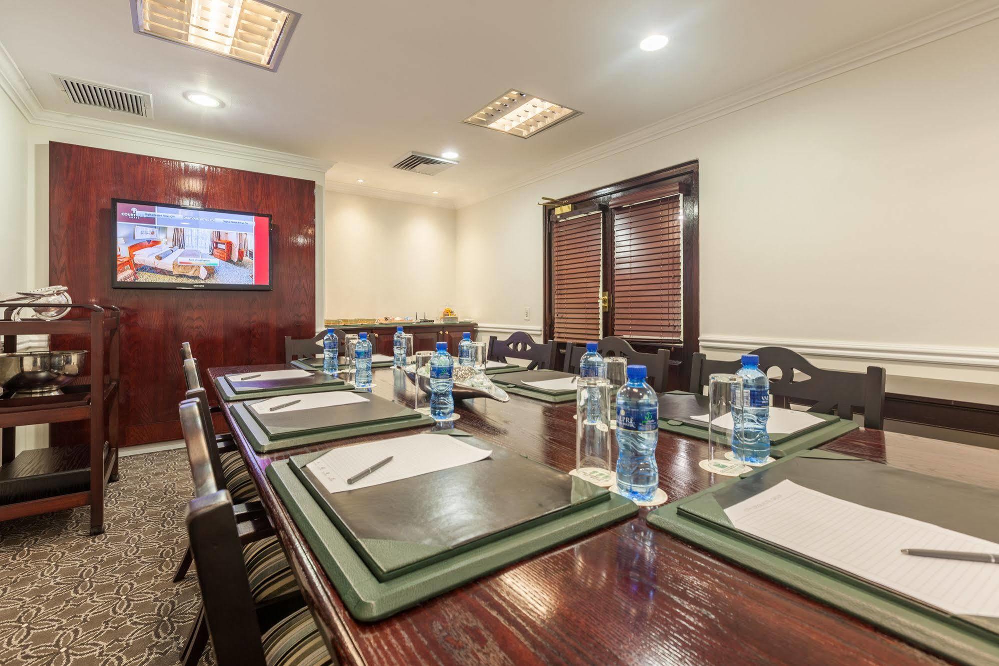 Hotel Courtyard Rosebank Joanesburgo