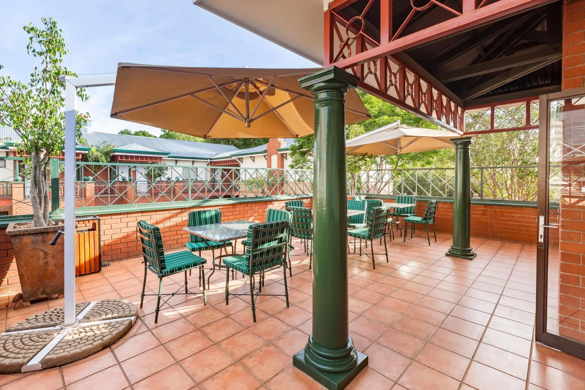 Hotel Courtyard Rosebank Joanesburgo